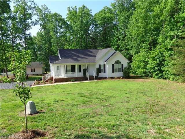 685 Dynasty Dr, Asheboro, NC 27205 - photo 1