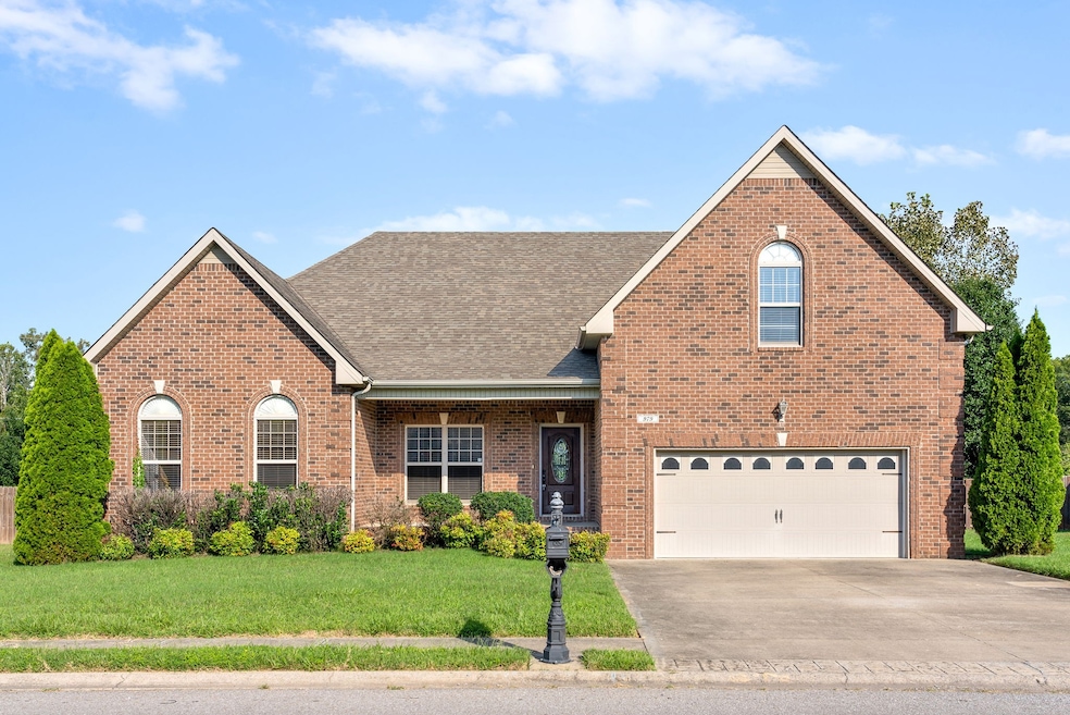 979 Terraceside Cir, Clarksville, TN 37040 | MLS# RTC2562422