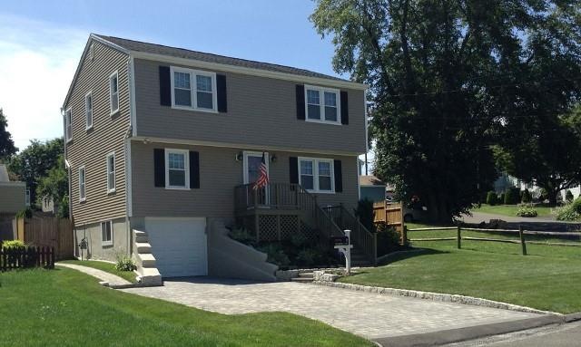 2 Wildmere Ln, Norwalk, CT 06851 - photo 1