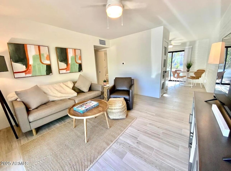 5811 E Surrey Dr unit 2, Cave Creek, AZ 85331 - photo 1