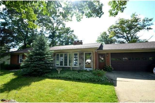 2480 Holland St, Lake Orion, MI 48360 - photo 1