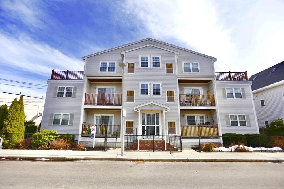 39 Fenton St unit 5, Dorchester, MA 02122 - photo 1