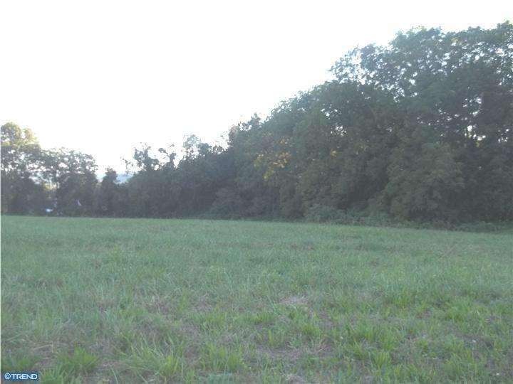 2 Jade Ln, Hereford, PA 18056 - photo 1