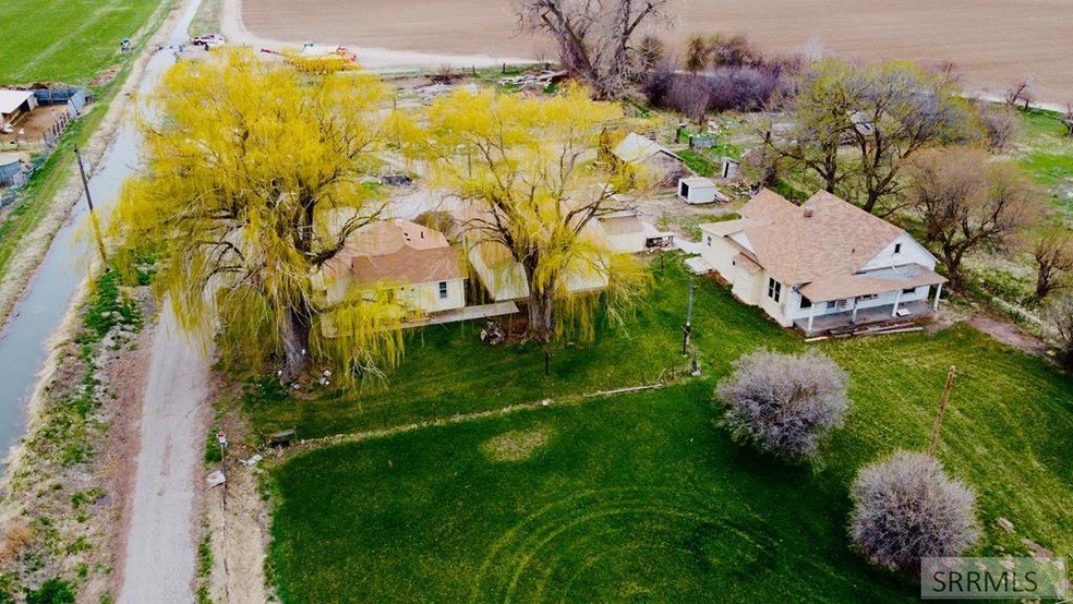 827 W Hwy 39, Blackfoot, ID 83221 - photo 1