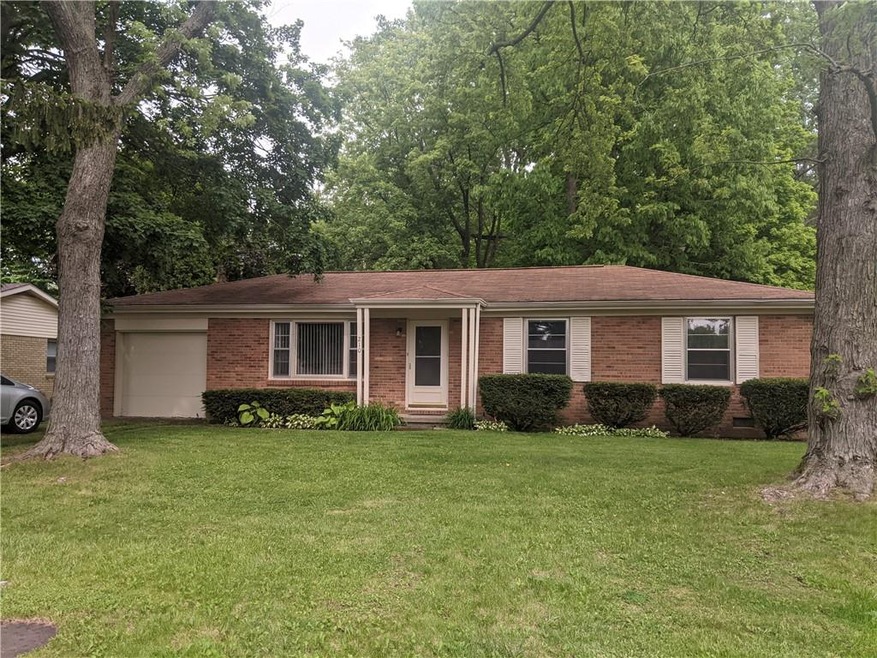 210 S Coventry Dr, Anderson, IN 46012 - photo 1