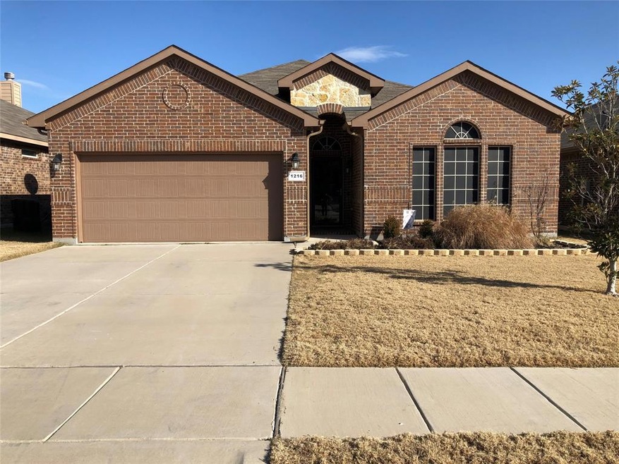 1216 Scott Dr, Weatherford, TX 76087 - photo 1