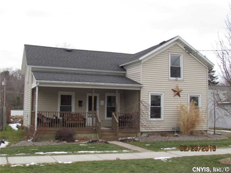 427 North St, Chittenango, NY 13037 - photo 1