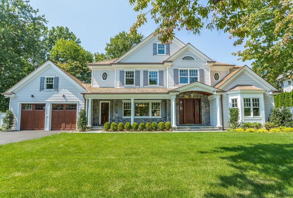 38 Bramble Lane - Front 09 03 14 001-12