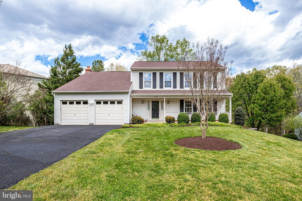 12984 Hampton Forest Ct, Fairfax, VA 22030 - photo 1