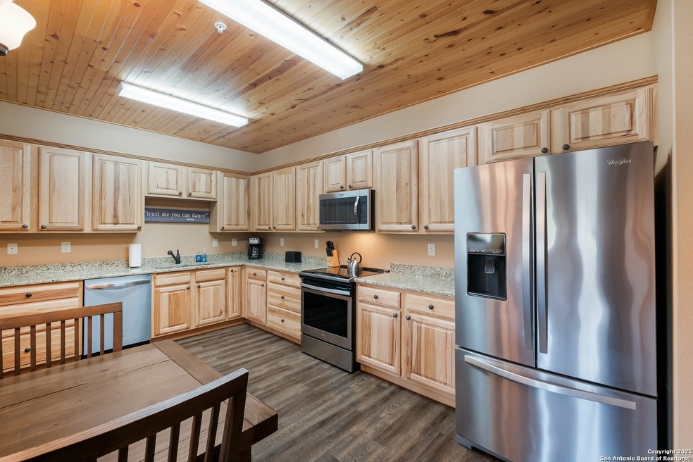 1554 Gruene Rd unit A3, New Braunfels, TX 78130 - photo 1