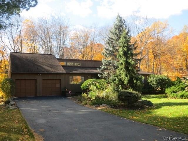 74 Tamarack Ln, Pomona, NY 10970 - photo 1