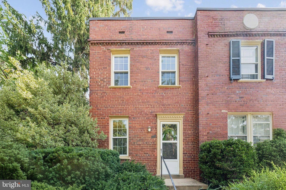 1501 S Edgewood St unit 565, Arlington, VA 22204 - photo 1