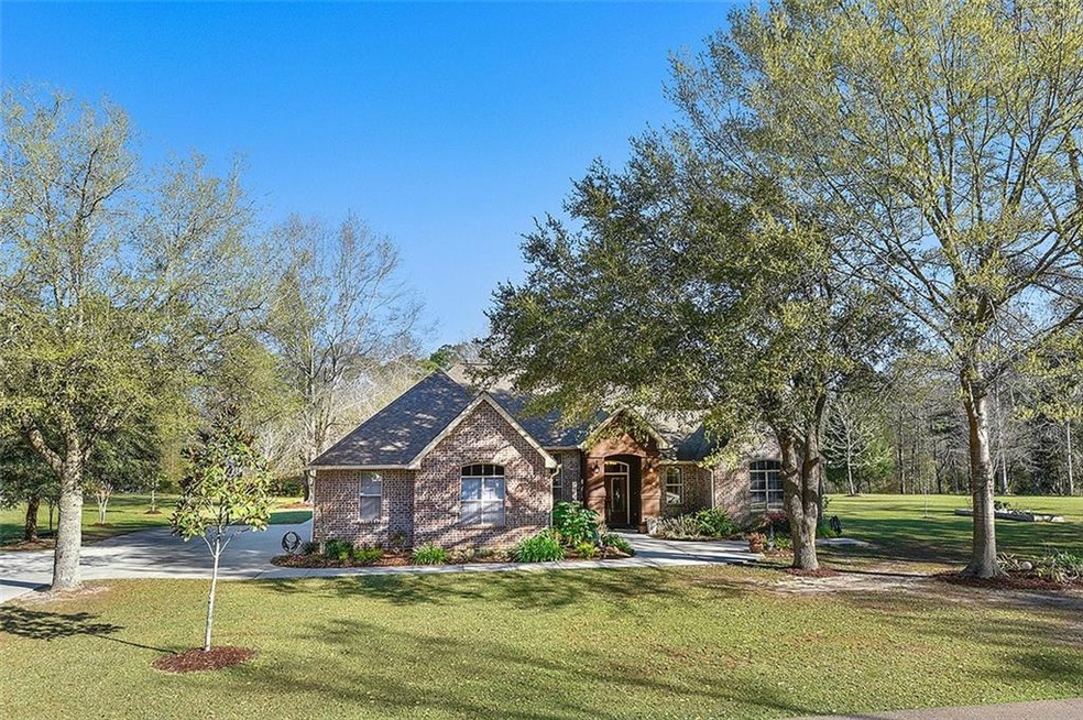 38313 Pine St, Pearl River, LA 70452 - photo 1