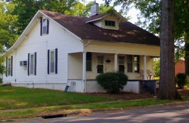 628 E Tombigbee St, Florence, AL 35630 - photo 1