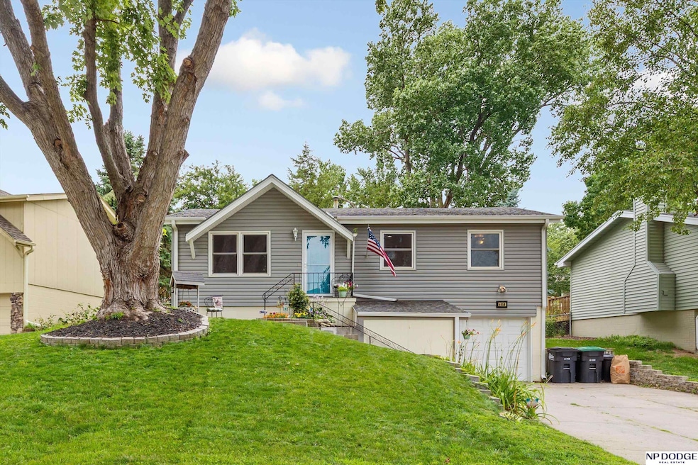 4656 N 127th St, Omaha, NE 68164 - photo 1