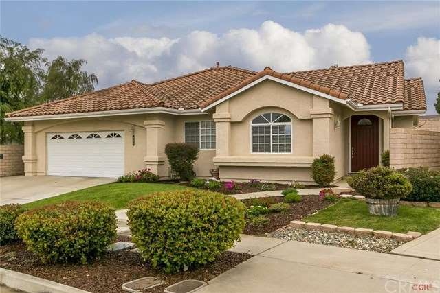 Gorgeous Home With Great Curb Appeal!