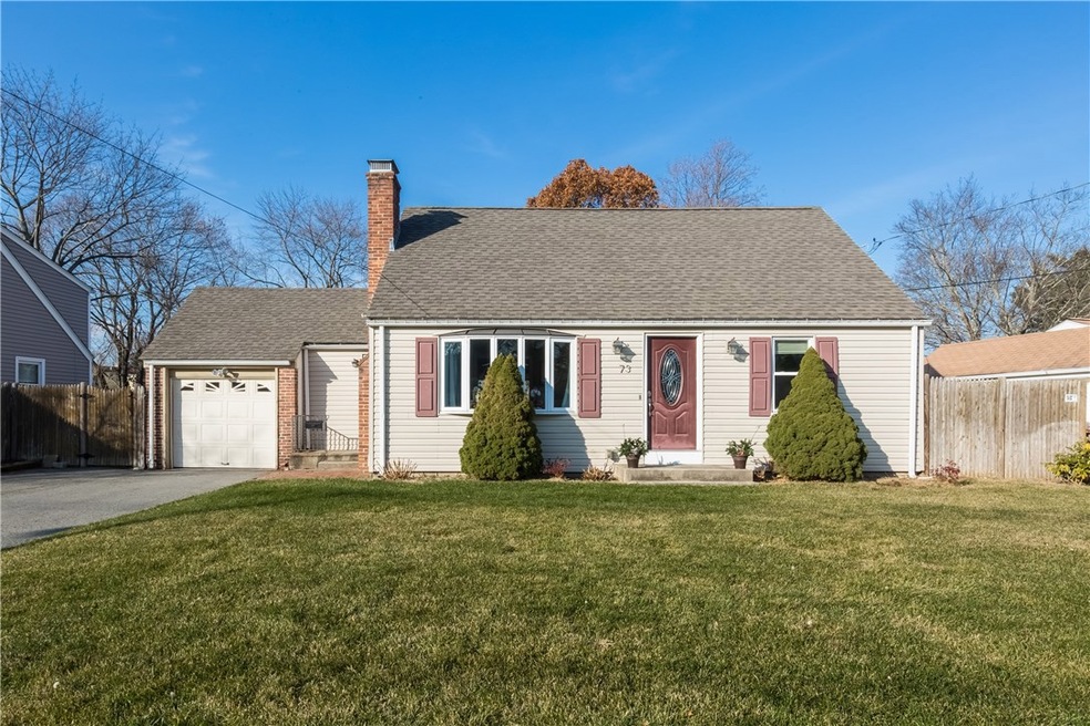 73 Pilgrim Dr, Warwick, RI 02888 - photo 1