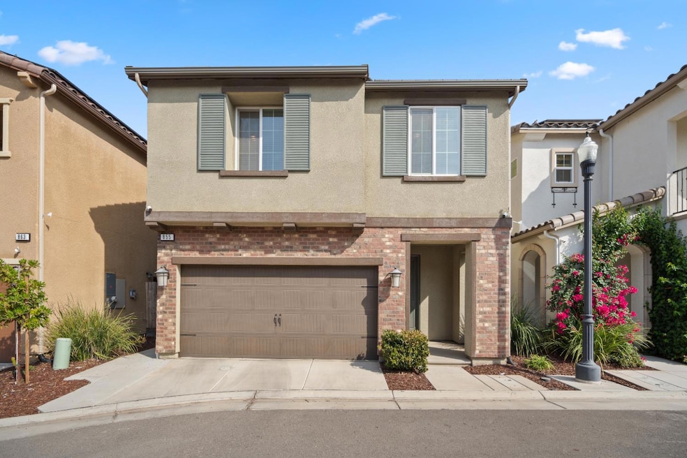 For Sale $435,000 • Co-Listing Agent