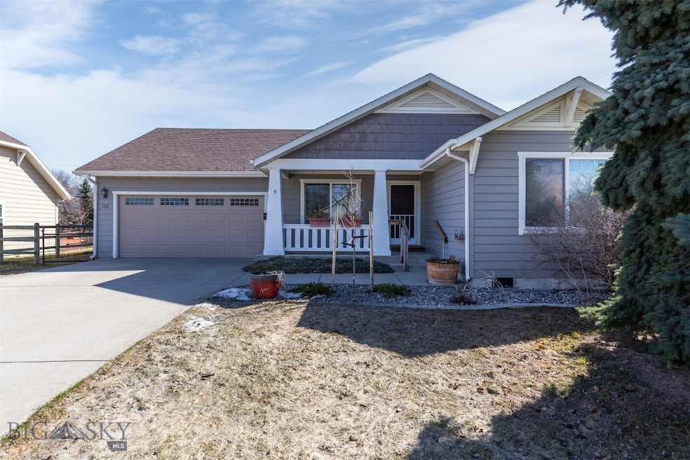 Craftsman Curb Appeal Backing to Harvest Creek Par