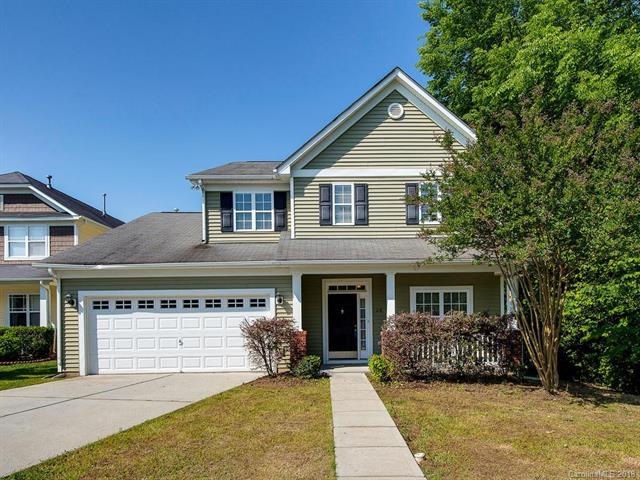 Welcome home! Large level lot in walkable neighbor