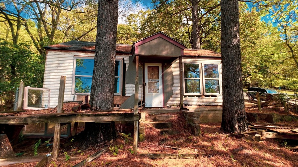 612 E Huntsville Rd, Fayetteville, AR 72701 - photo 1