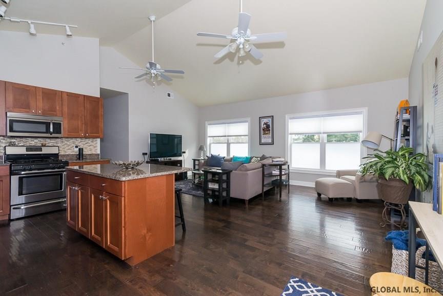 289 Jefferson St, Saratoga Springs, NY 12866 - photo 1