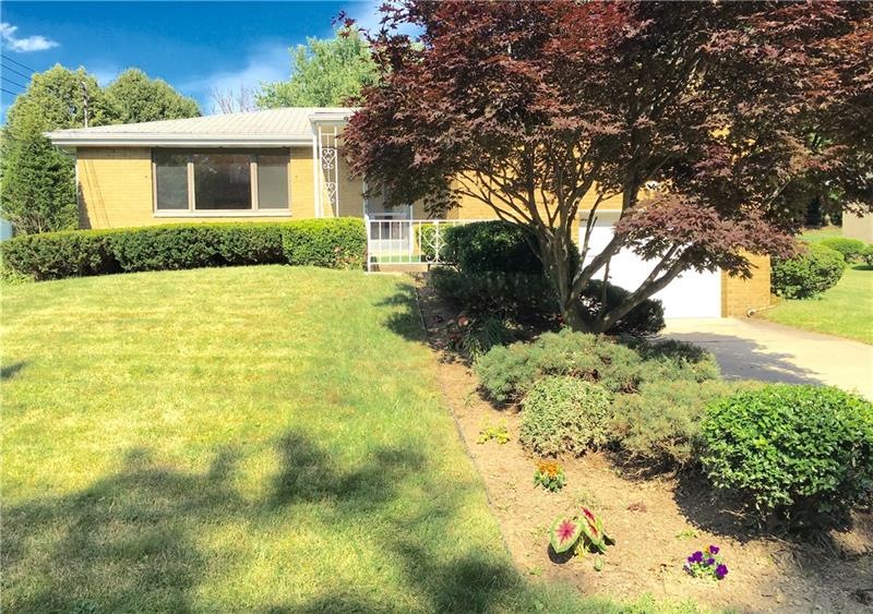 ALL BRICK MULTI LEVEL WITH FANTASTIC LOT..