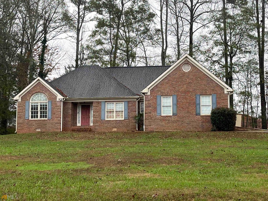 350 Quail Run, Hoschton, GA 30548 - photo 1