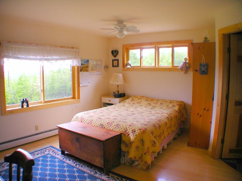 500 Hitchcock Rd, Putney, VT 05346 - photo 1