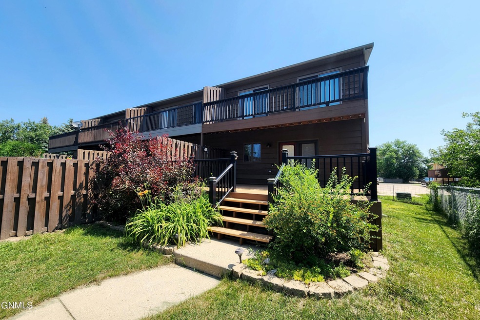 Exterior 1