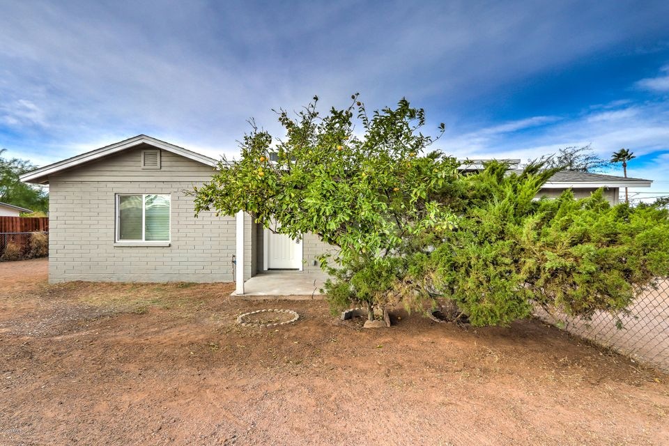 216 S Saguaro Dr-1
