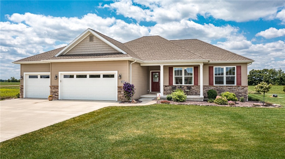 16757 Fox Ridge Dr, Effingham, IL 62401 - photo 1