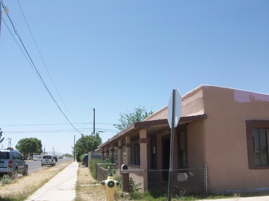 1760 N I Ave Douglas 034