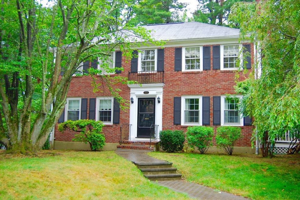 1125 Walnut St unit 2, Newton Highlands, MA 02461 - photo 1