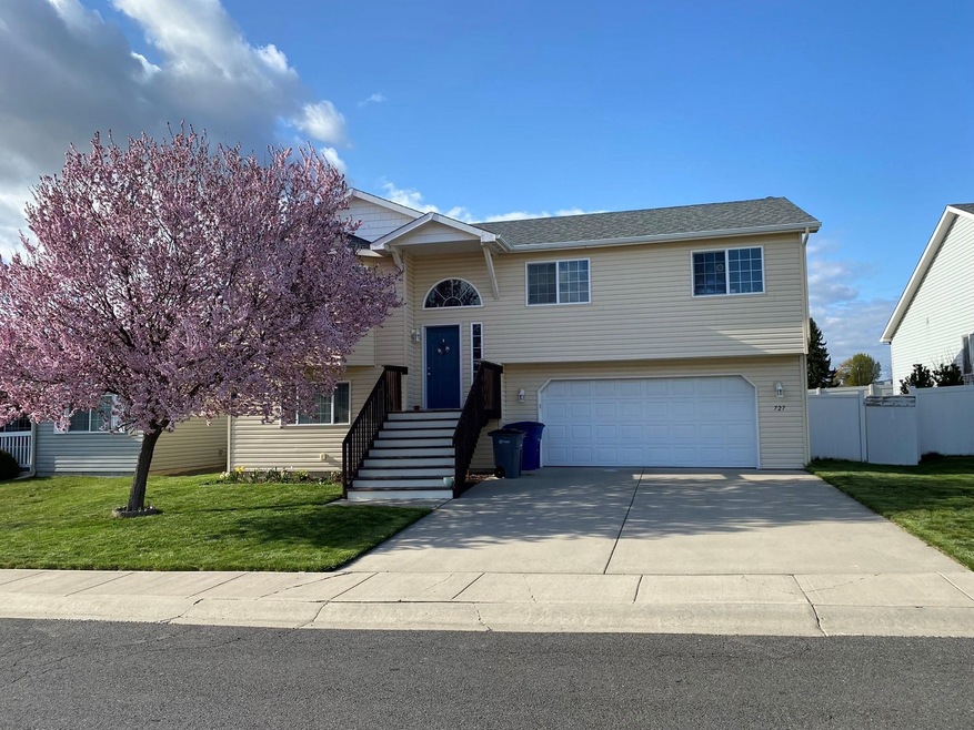 727 E Joshua Dr, Medical Lake, WA 99022 - photo 1