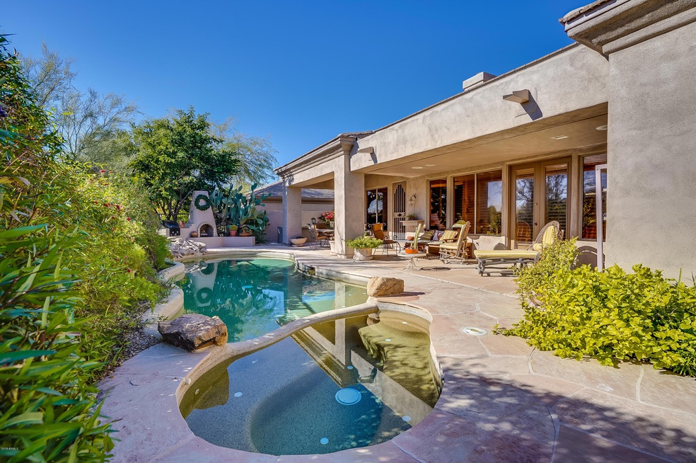 BackYd w/Pool-Spa, much more!