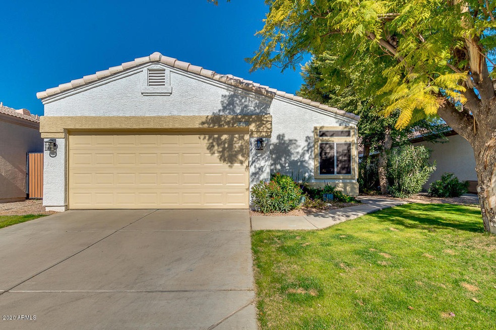 1538 E Beacon Dr, Gilbert, AZ 85234 - photo 1