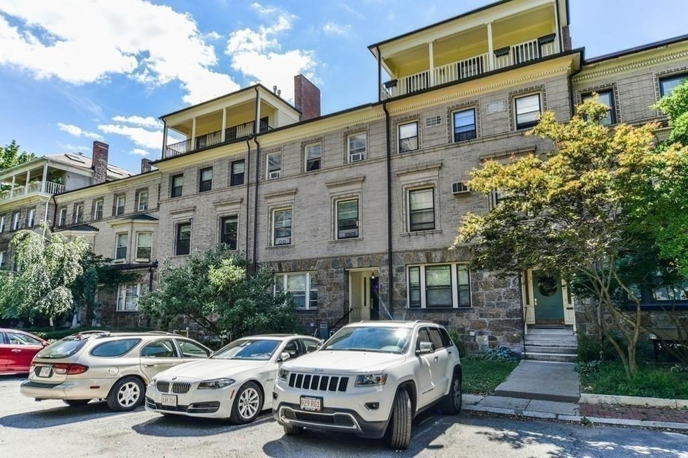 9 Regent Cir unit 1, Brookline, MA 02445 - photo 1