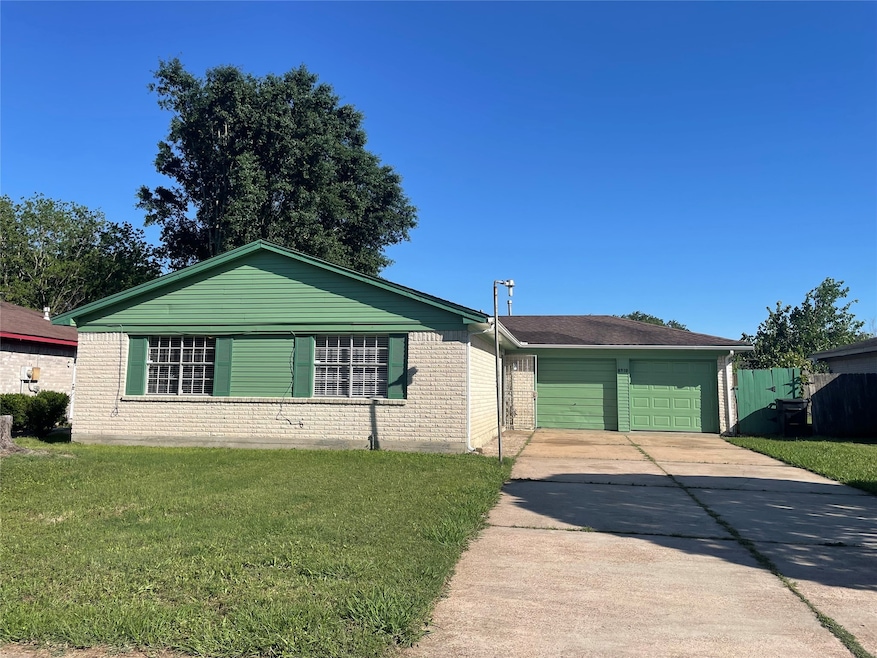 8910 Deer Trail Dr unit 770, Houston, TX 77088 - photo 1