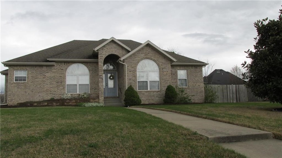 308 NW Saddlebrook Dr, Bentonville, AR 72712 - photo 1