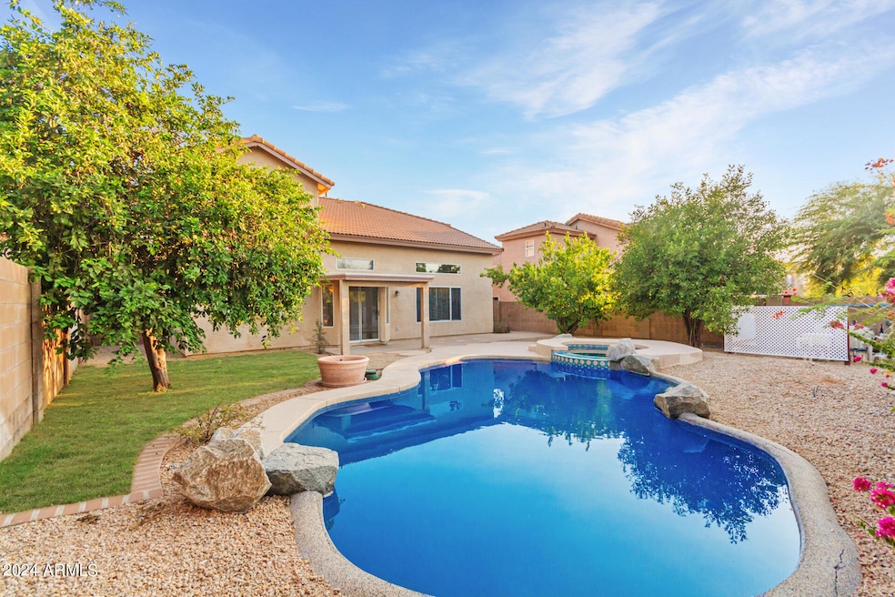 4522 E Rowel Rd, Phoenix, AZ 85050 - photo 1