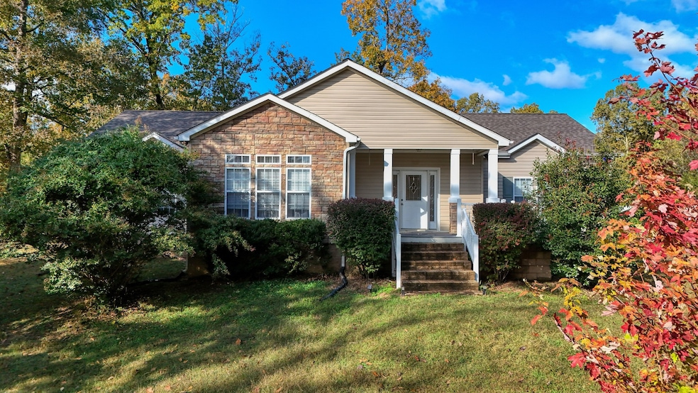 555 Brandon Rd, Huntingdon, TN 38344 - photo 1