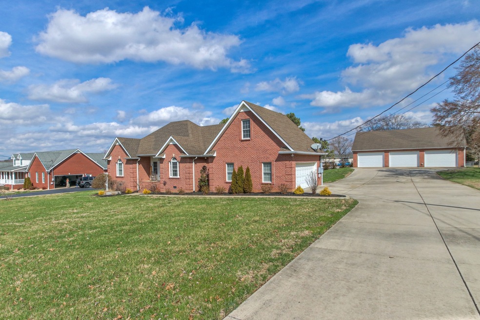 103 Redbud Dr, Shelbyville, TN 37160 - photo 1