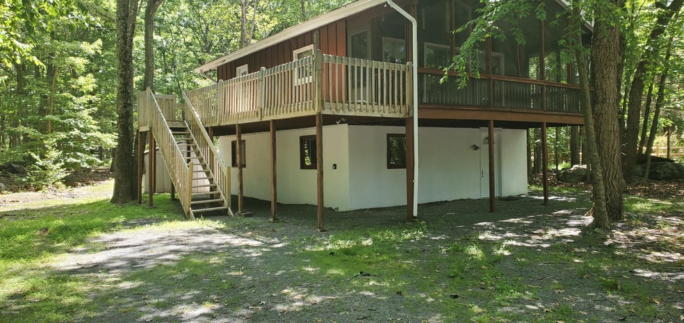 109 Broadmoor Dr, Hawley, PA 18428 - photo 1