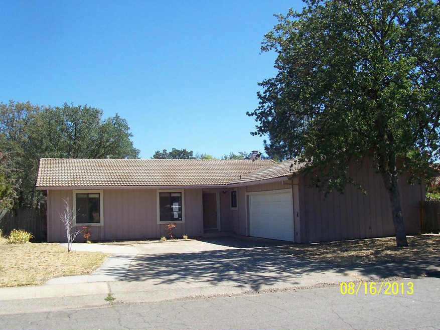 2579 Velia St, Redding, CA 96002 - photo 1