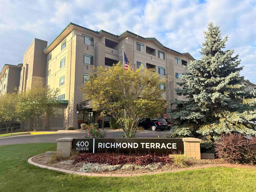 Richmond Terrace Condominiums unit 210, Appleton, WI 54911 - photo 1