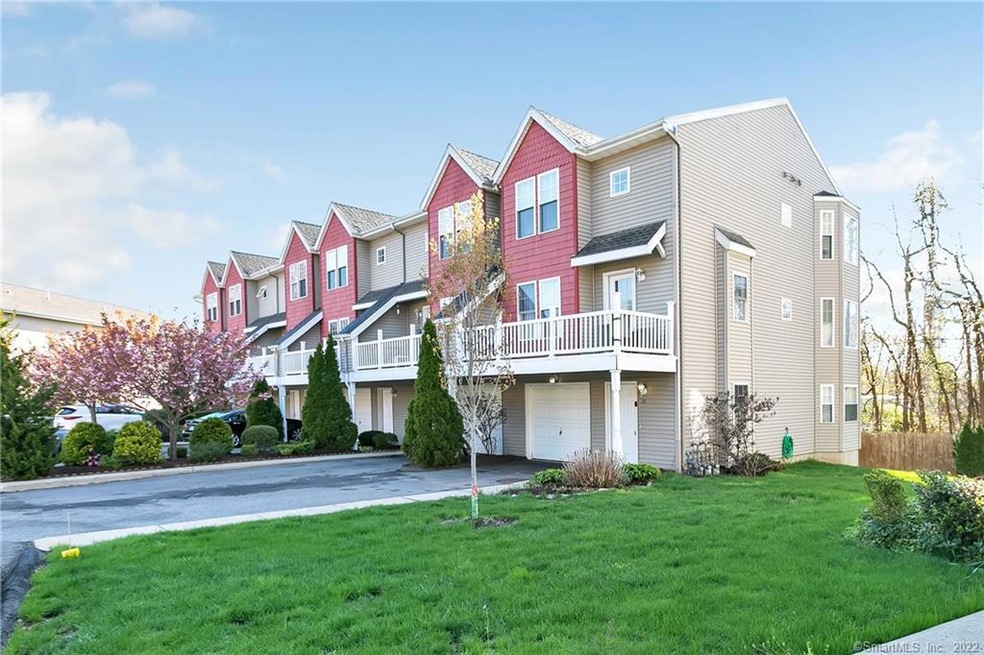 21 Miranda Ln, Stratford, CT 06615 - photo 1