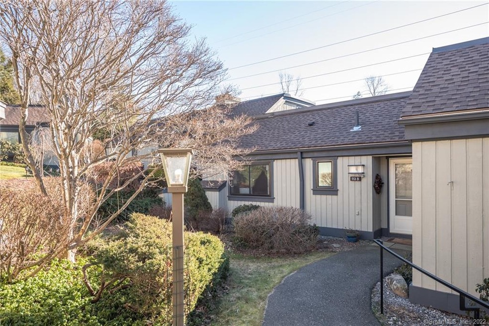 913 Heritage Village unit B, Southbury, CT 06488 - photo 1
