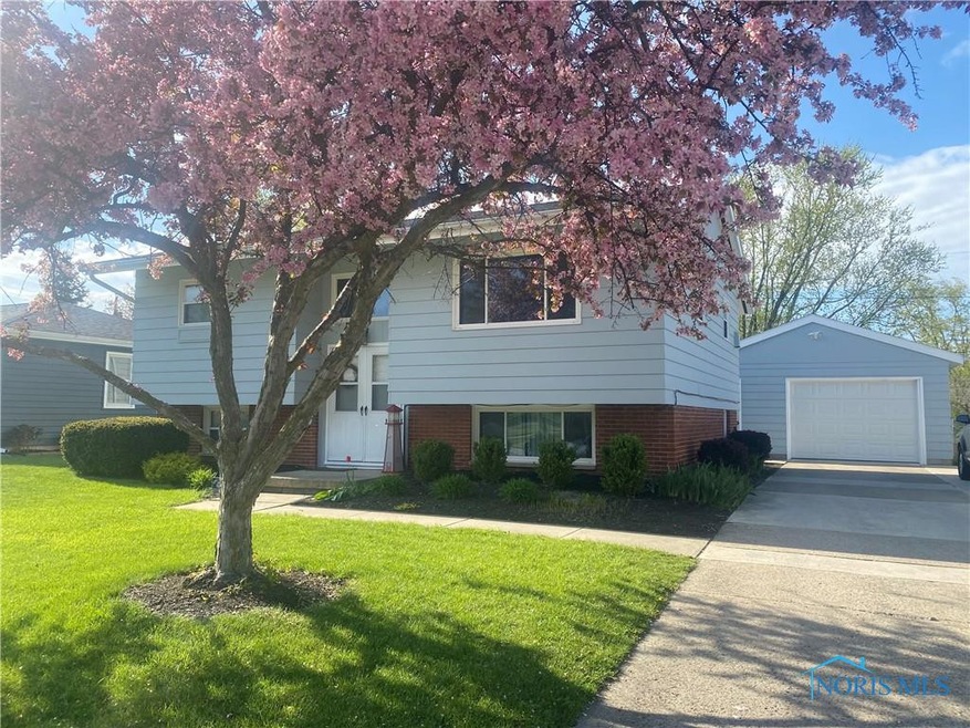 405 Edinborough Dr, Findlay, OH 45840 - photo 1