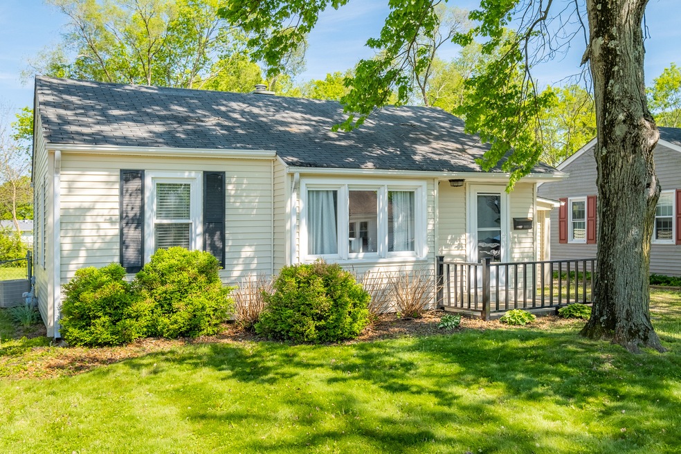 251 N Brooks St, Columbus, IN 47201 - photo 1